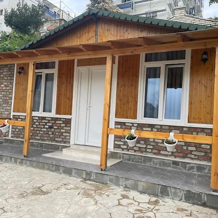 R Hotel Corovode Ngoại thất bức ảnh